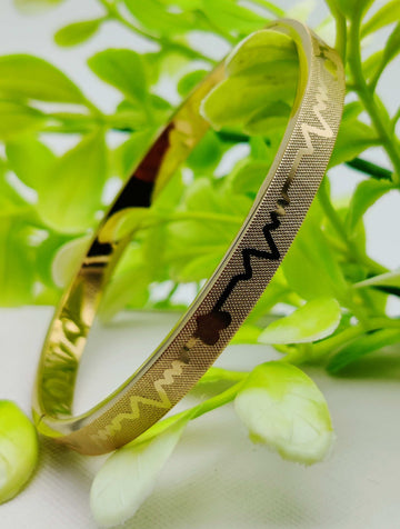 Heartbeat Gold Bangle - Universal Size & Non-Tarnish ✨💛💓