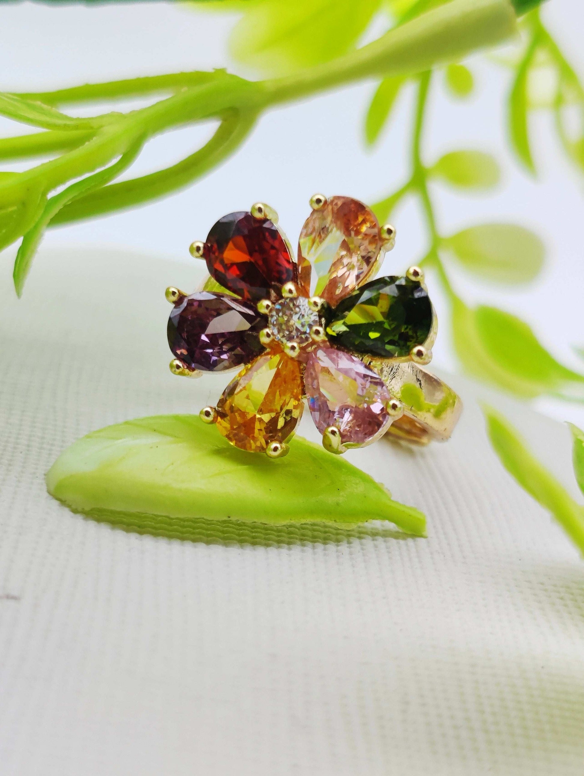 Multicolor Gemstone Flower Ring - Vibrant Bloom ✨🌸🌈