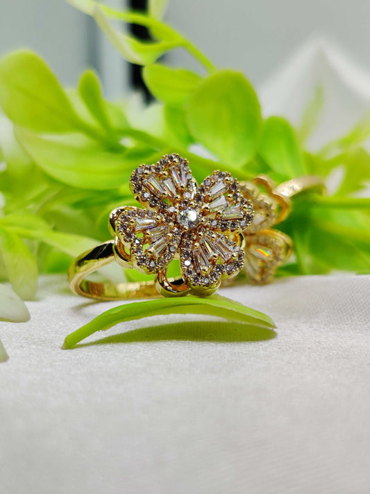 Lucky Clover Spinner Ring - Crystal-Paved & Moveable ✨🍀💎