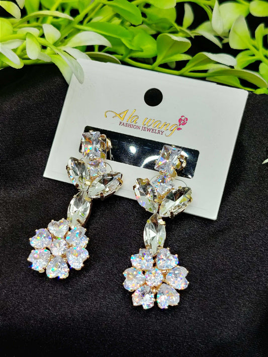 Dazzling Clear Crystal Drop Earrings - Statement Sparkle & Tarnish-Free ✨💎