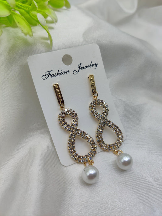 Dazzling CZ Crystal & Pearl Infinity Drop Earrings - Fashion Jewelry & Tarnish-Free ✨💎⚪