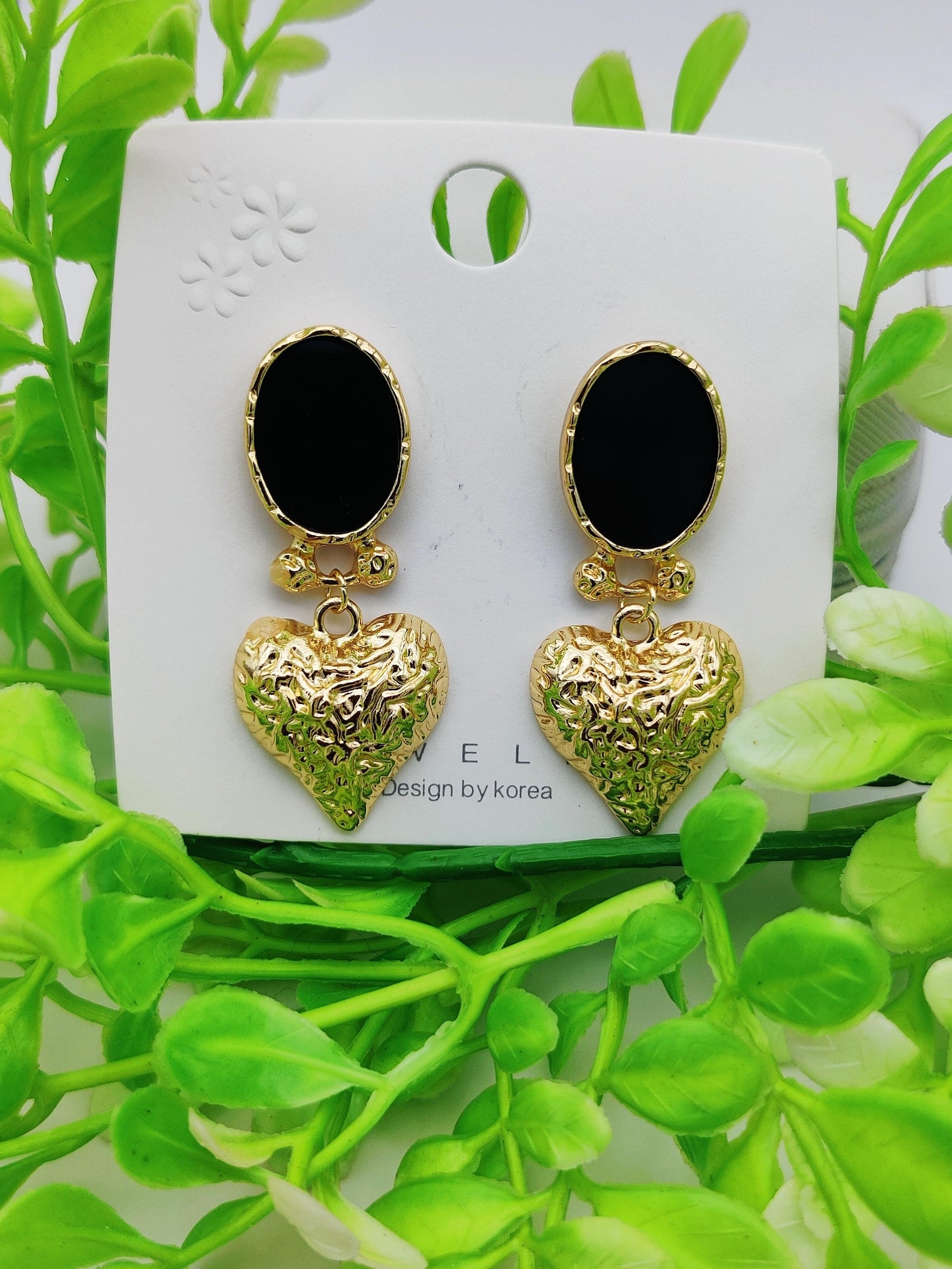 Black & Gold Heart Drop Earrings - Textured Romance & Tarnish - Free ✨🖤💛❤️ - Dynamic Deals