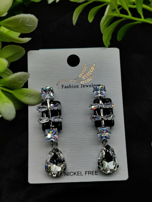 Dazzling Black & Clear Crystal Teardrop Earrings - Nickel Free & Tarnish - Free ✨💎🖤 - Dynamic Deals