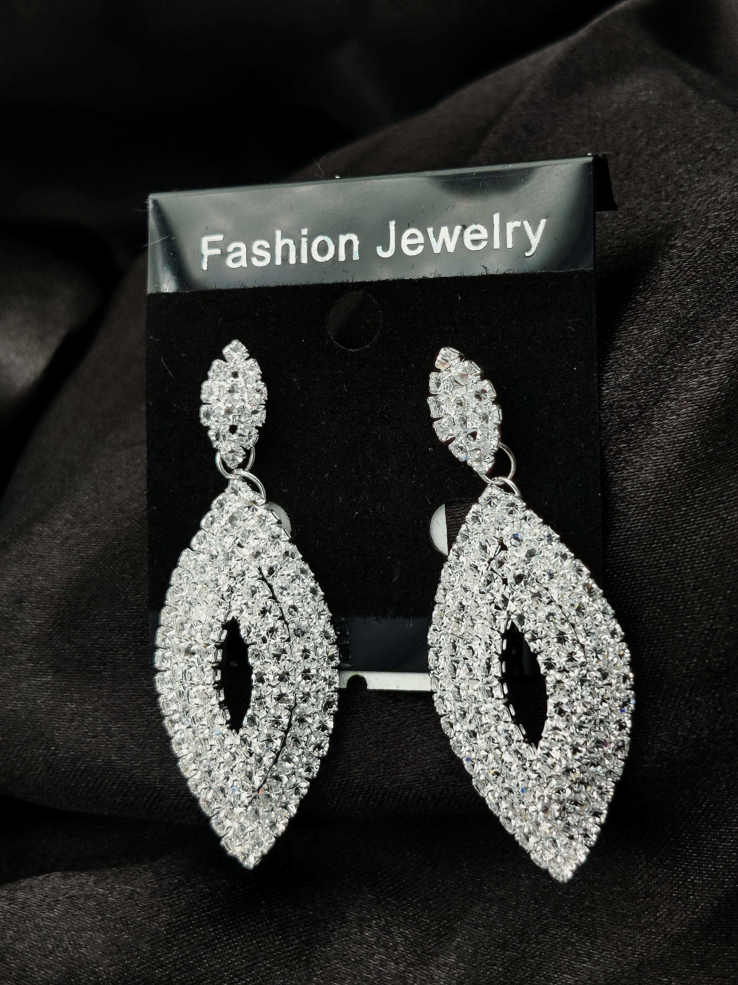 Dazzling Crystal Leaf Dangle Earrings - Fashion Jewelry & Tarnish - Free ✨💎🌿 - Dynamic Deals