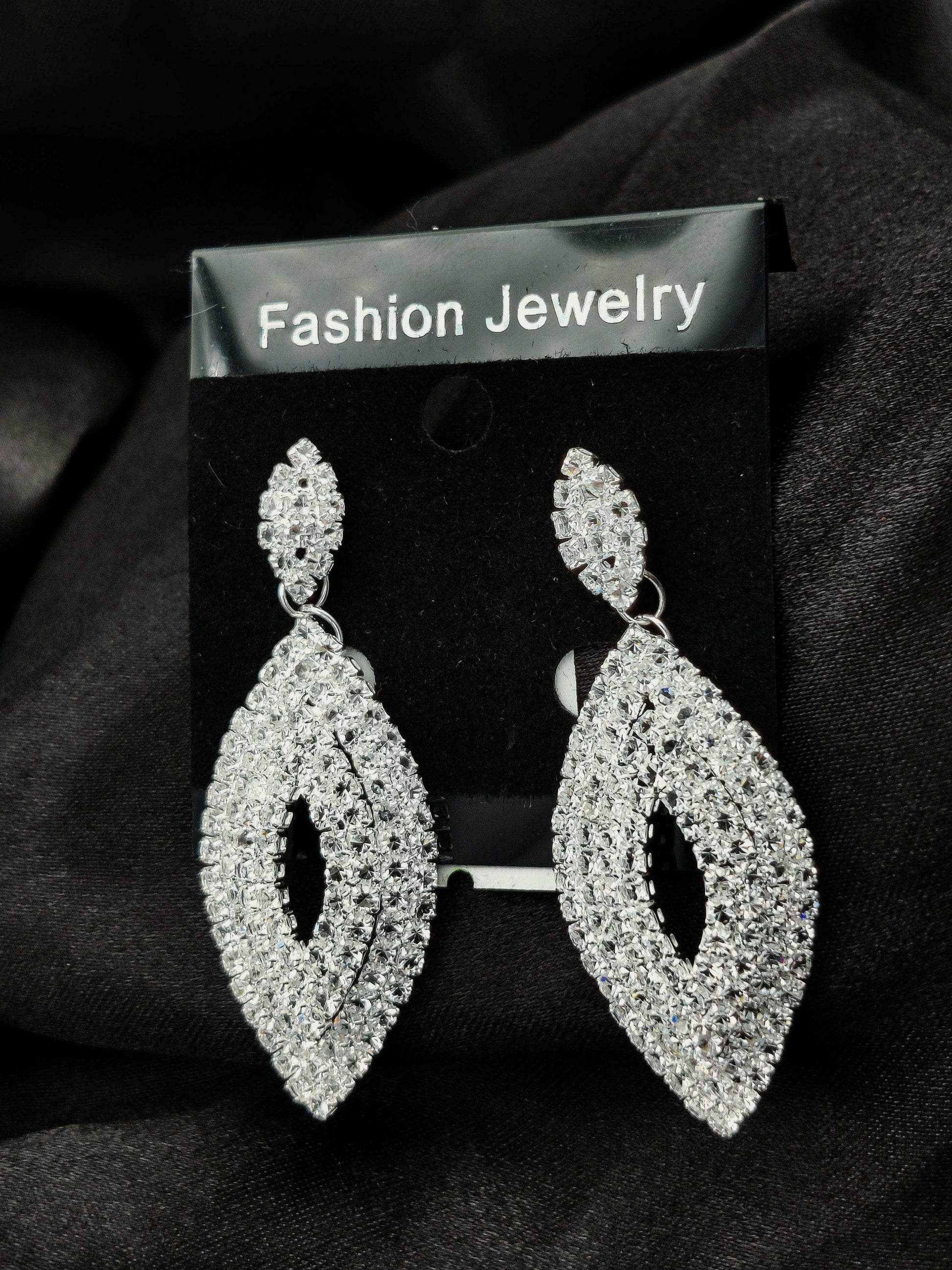 Dazzling Crystal Leaf Dangle Earrings - Fashion Jewelry & Tarnish - Free ✨💎🌿 - Dynamic Deals