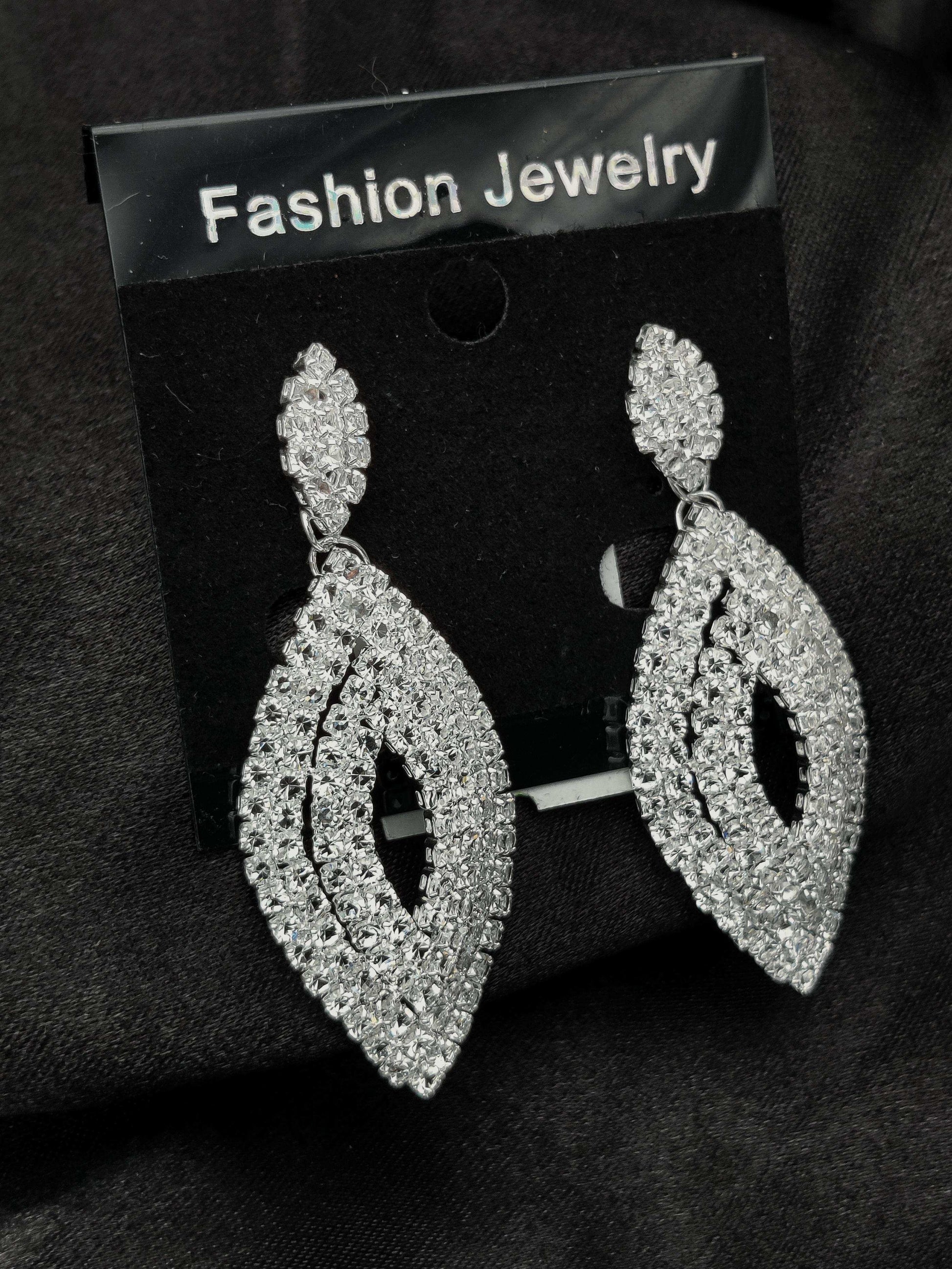 Dazzling Crystal Leaf Dangle Earrings - Fashion Jewelry & Tarnish - Free ✨💎🌿 - Dynamic Deals