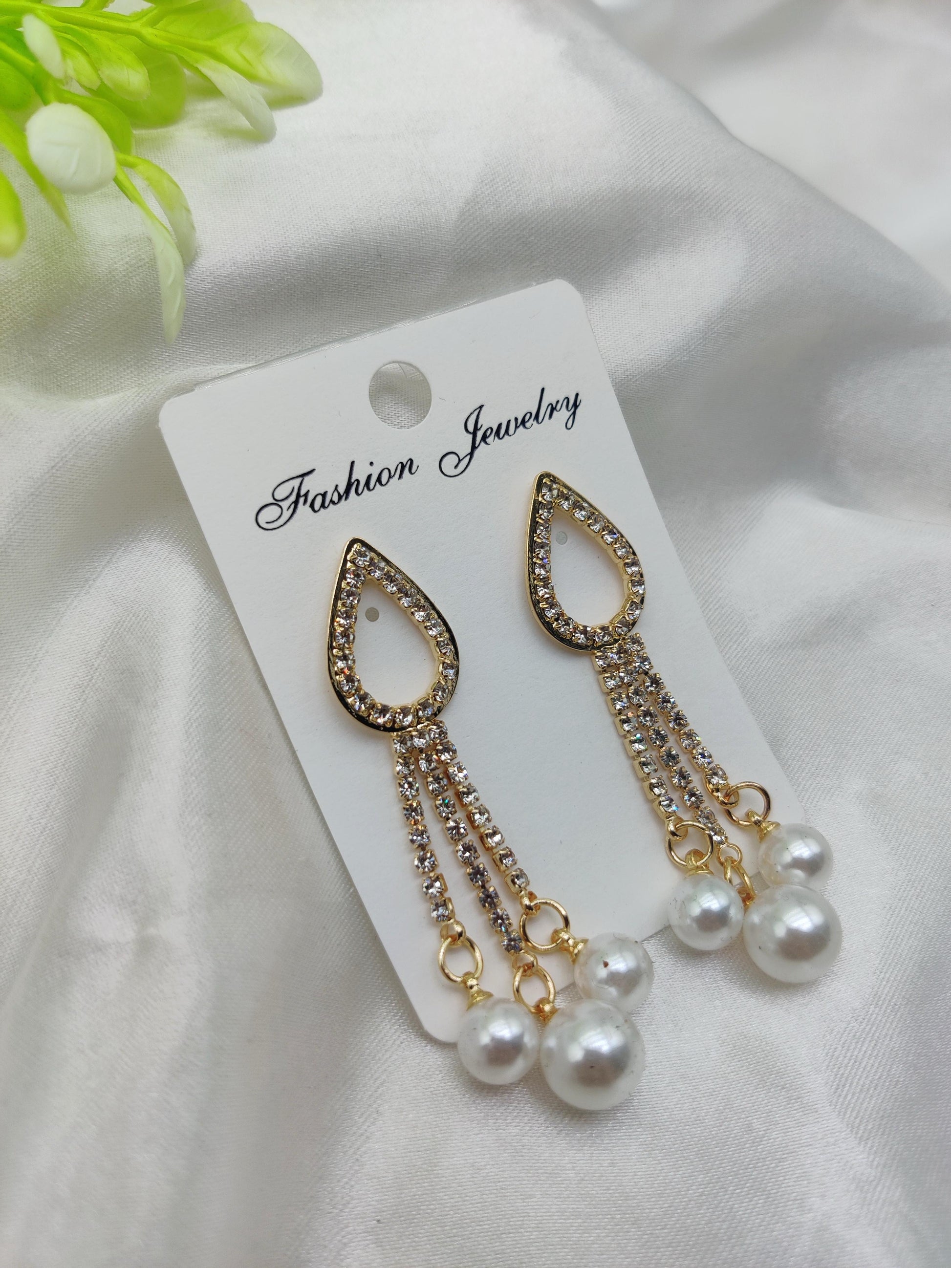 Dazzling CZ Crystal & Pearl Teardrop Earrings - Fashion Jewelry & Tarnish - Free ✨💎⚪ - Dynamic Deals