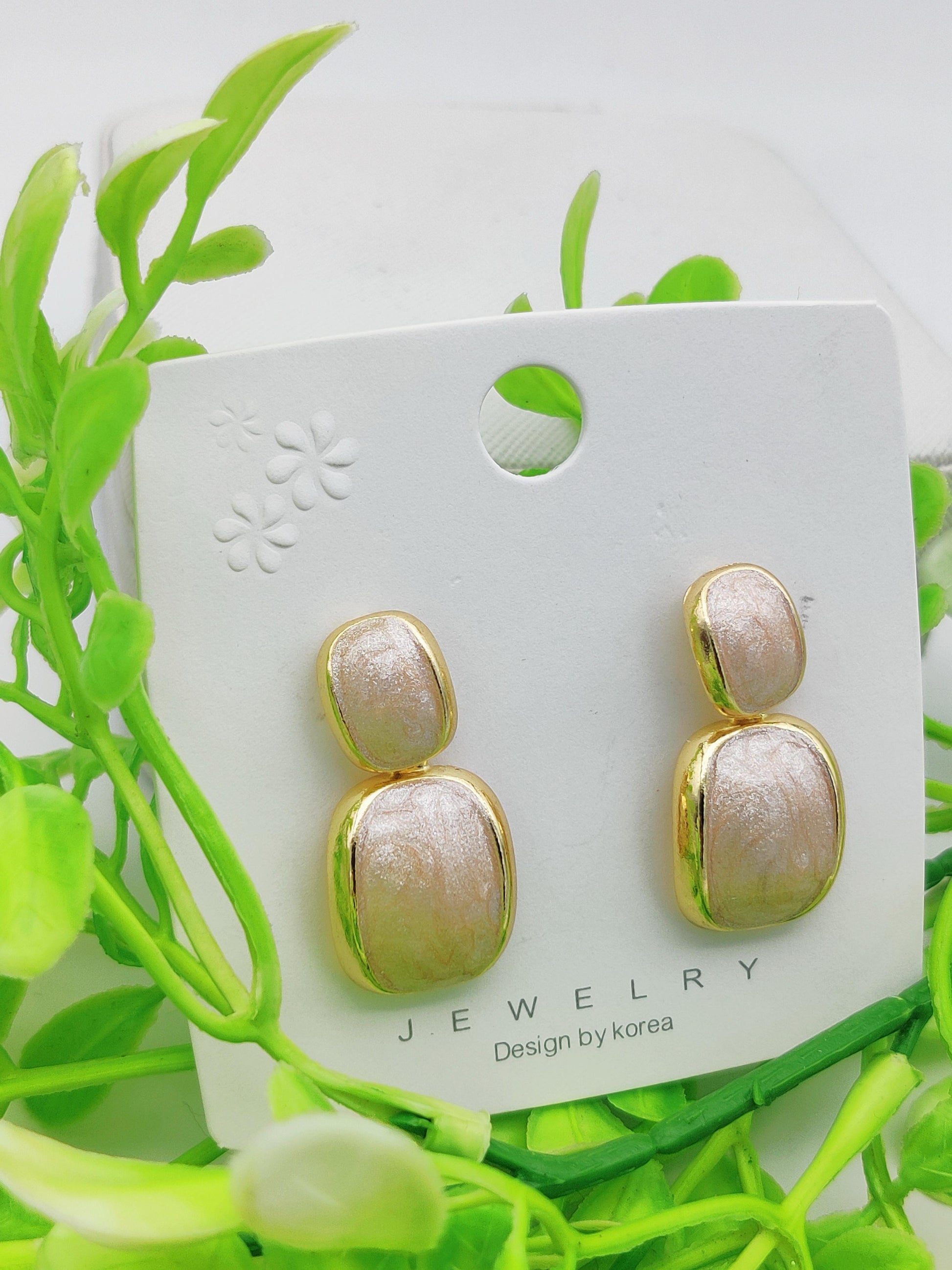 Dual - Tone Rectangular Drop Earrings - Textured & Smooth Design - Tarnish - Free ✨ - Dynamic Deals