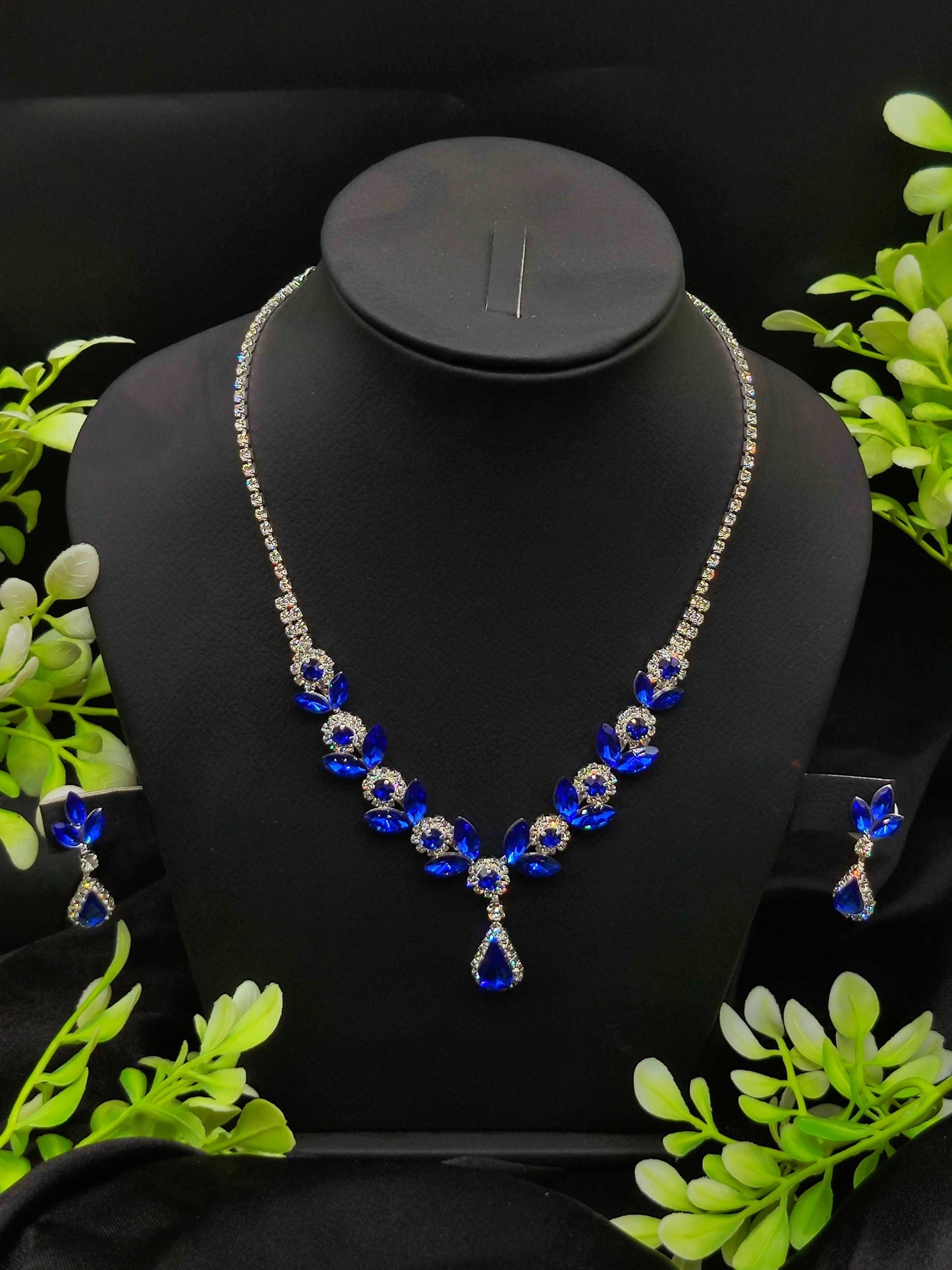 Exquisite Sapphire Blue Crystal Necklace & Earring Set - A Touch of Royal Elegance ✨💙 - Dynamic Deals