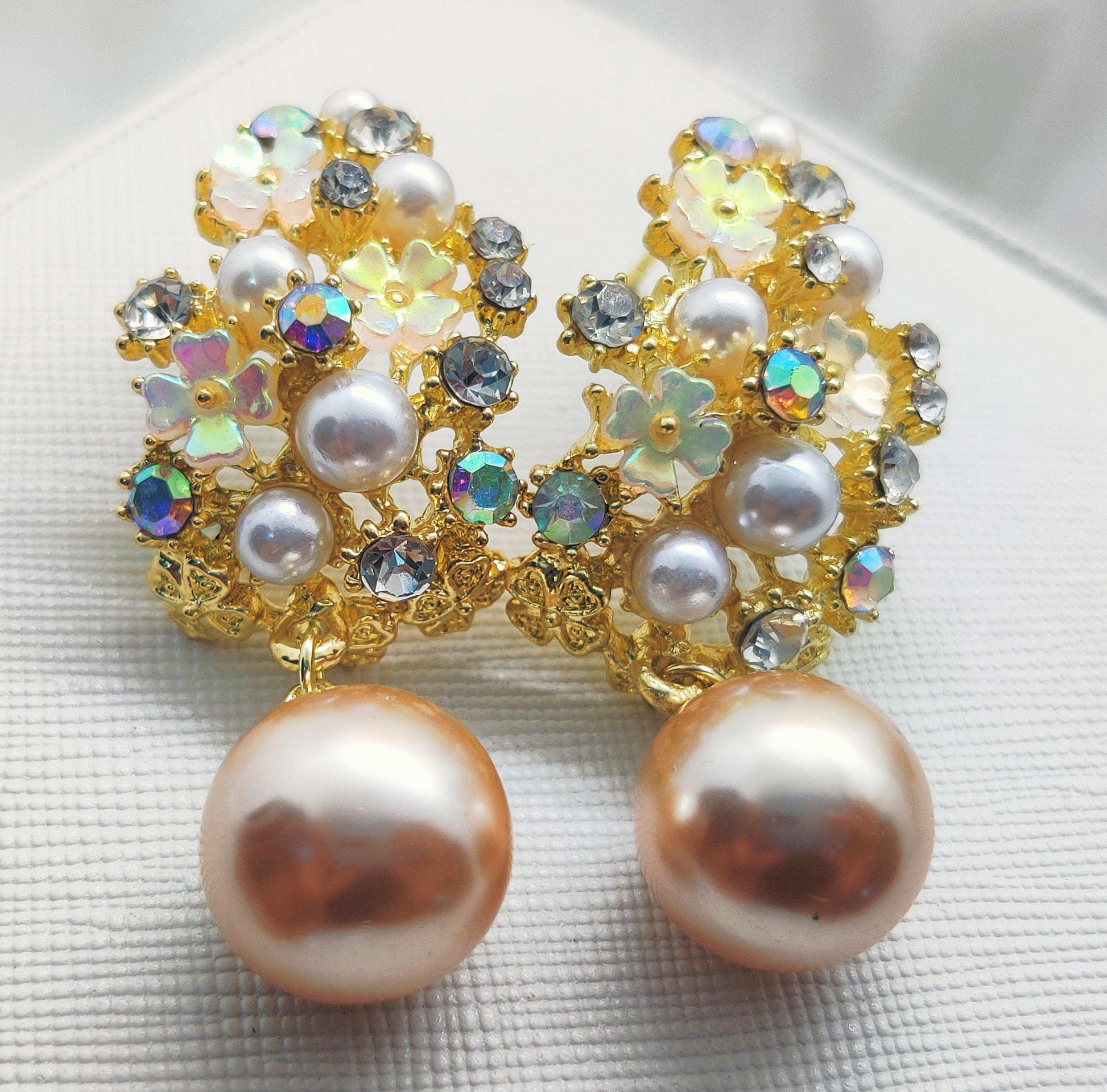 Luxurious Crystal Blossom Pearl Earrings ✨ – A Masterpiece of Elegance and Charm! - Dynamic Deals