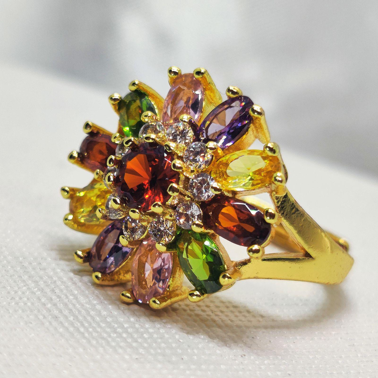 Majestic Multicolored Flower Ring - Radiant Gemstone Bloom with a Golden Touch - Dynamic Deals