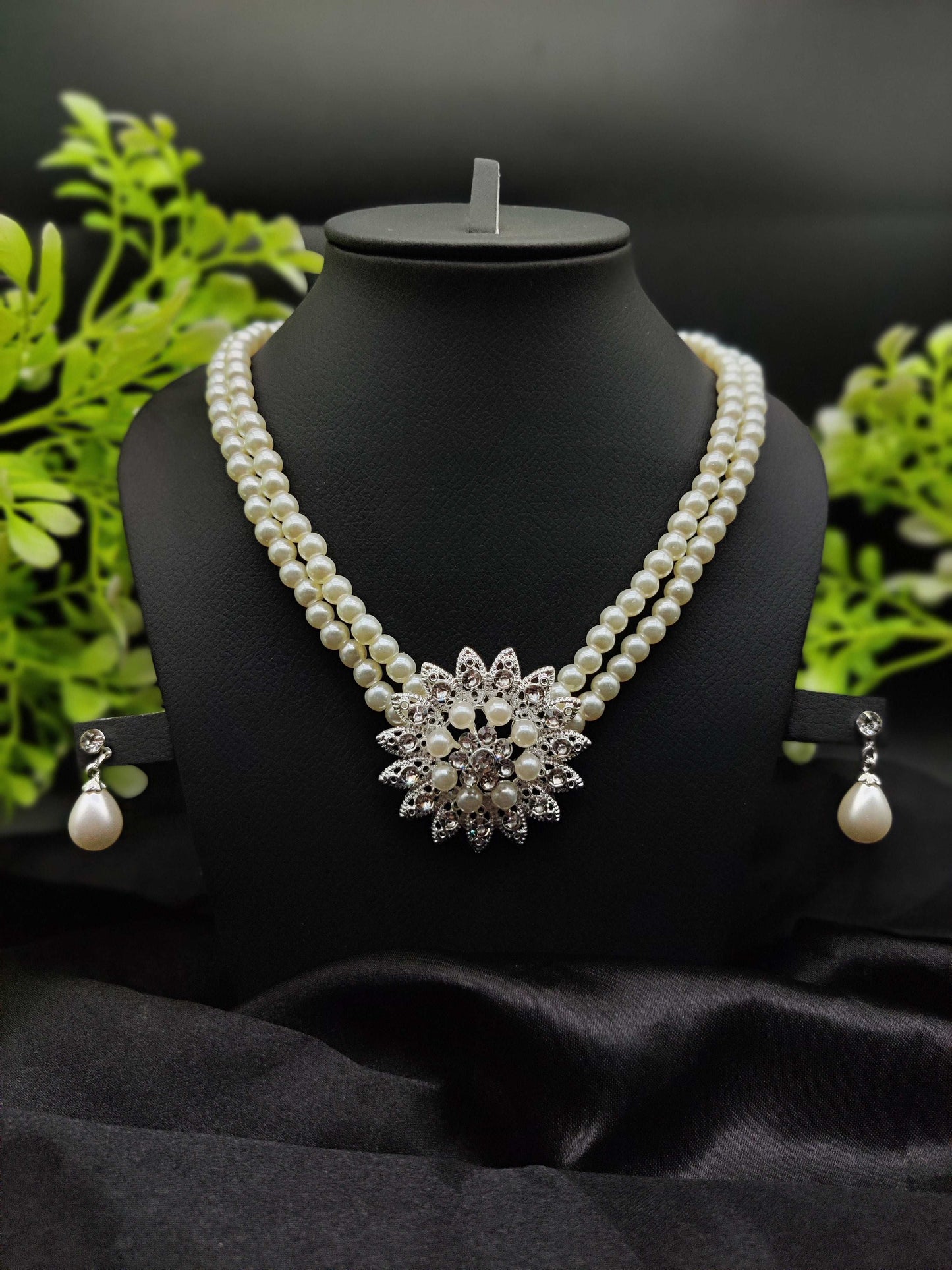Pearl & Zircon Floral Necklace & Earring Set - Timeless Elegance ✨🤍💎 - Dynamic Deals