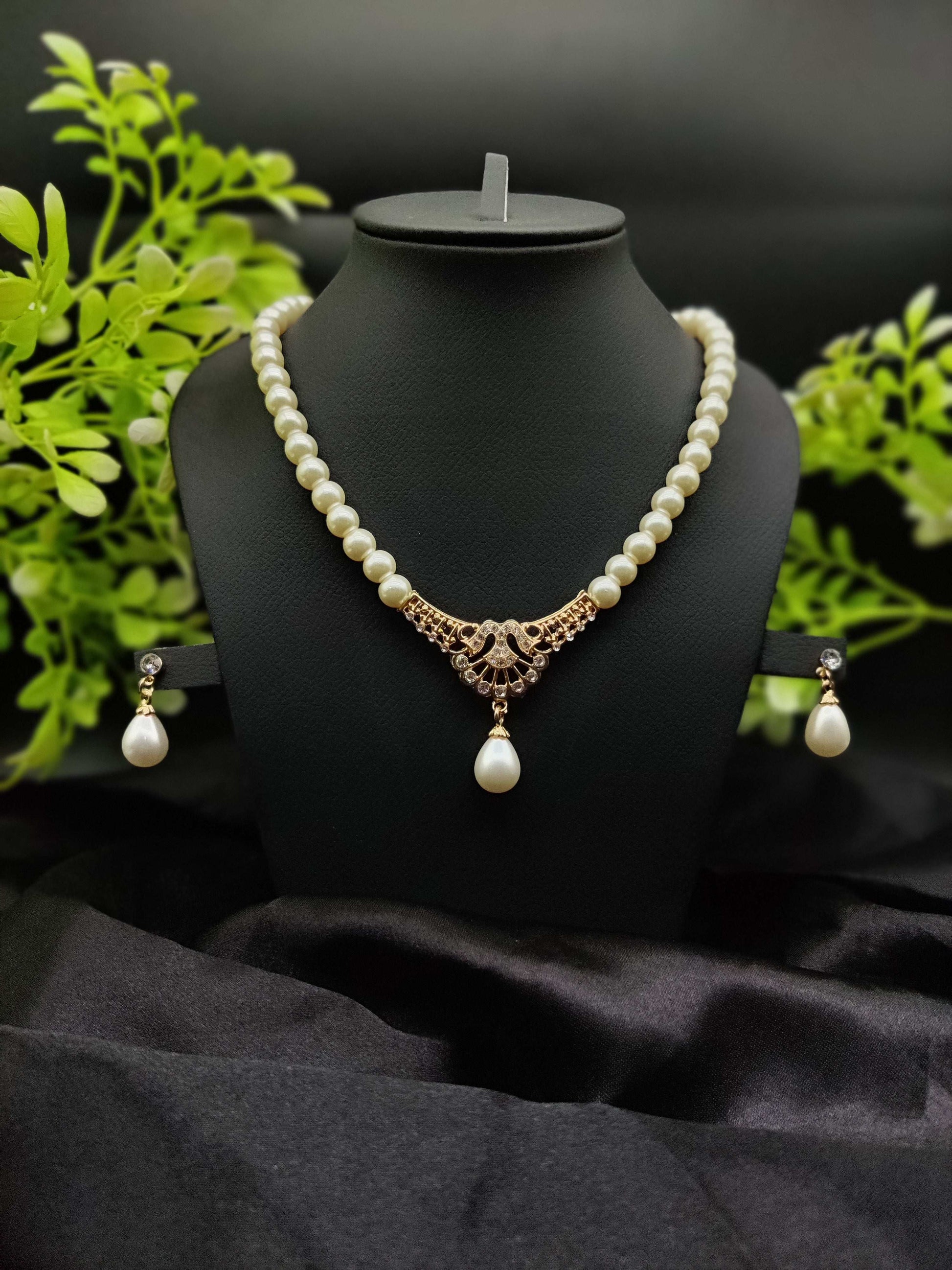 Pearl & Zircon Pendant Necklace & Earring Set - Graceful Elegance ✨🤍💎 - Dynamic Deals