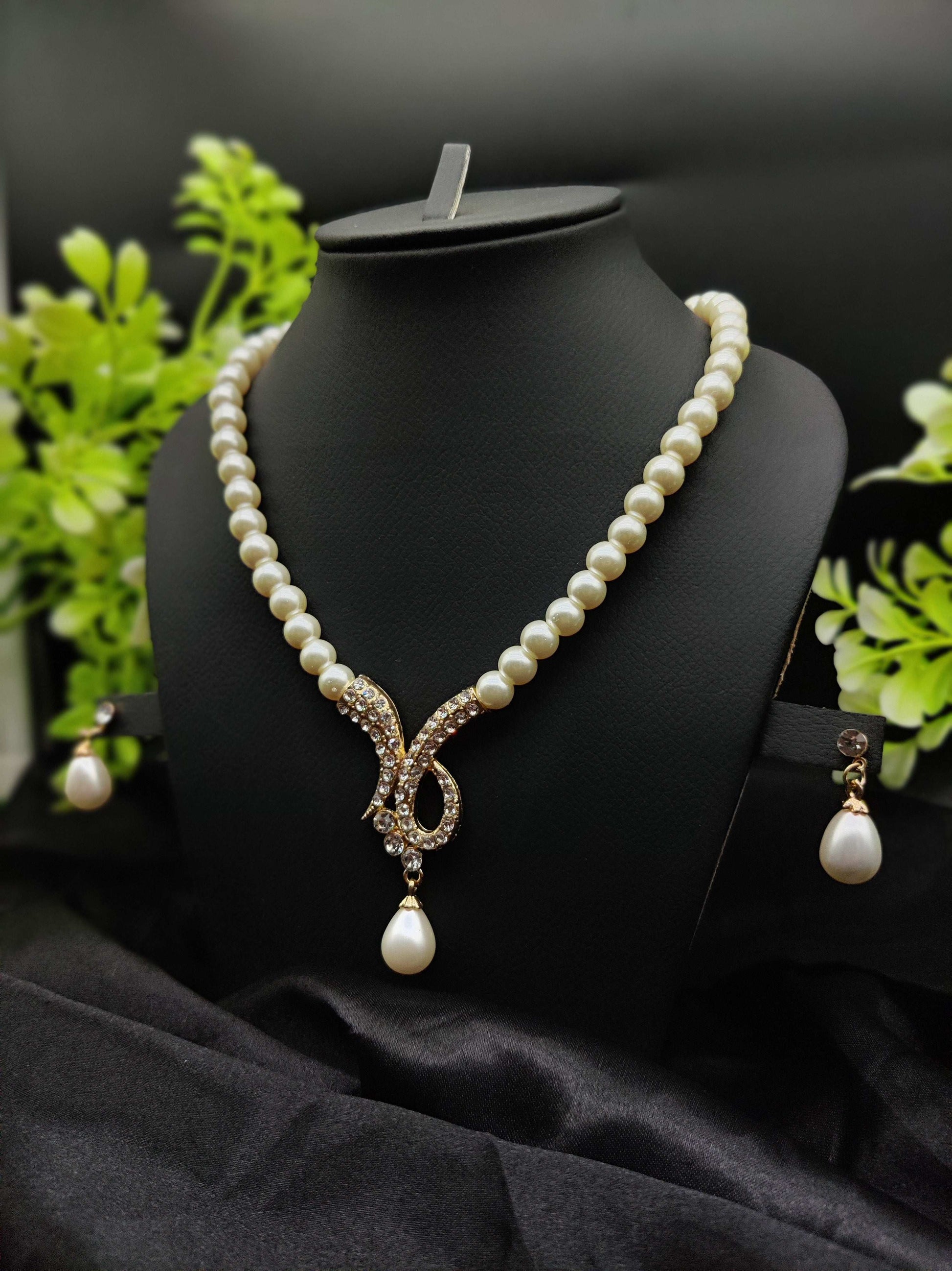 Pearl & Zircon Pendant Necklace & Earring Set - Unparalleled Elegance ✨🤍💎 - Dynamic Deals