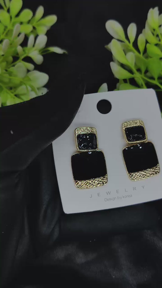 Black & Gold Geometric Earrings - Modern Chic & Tarnish-Free ✨🖤💛