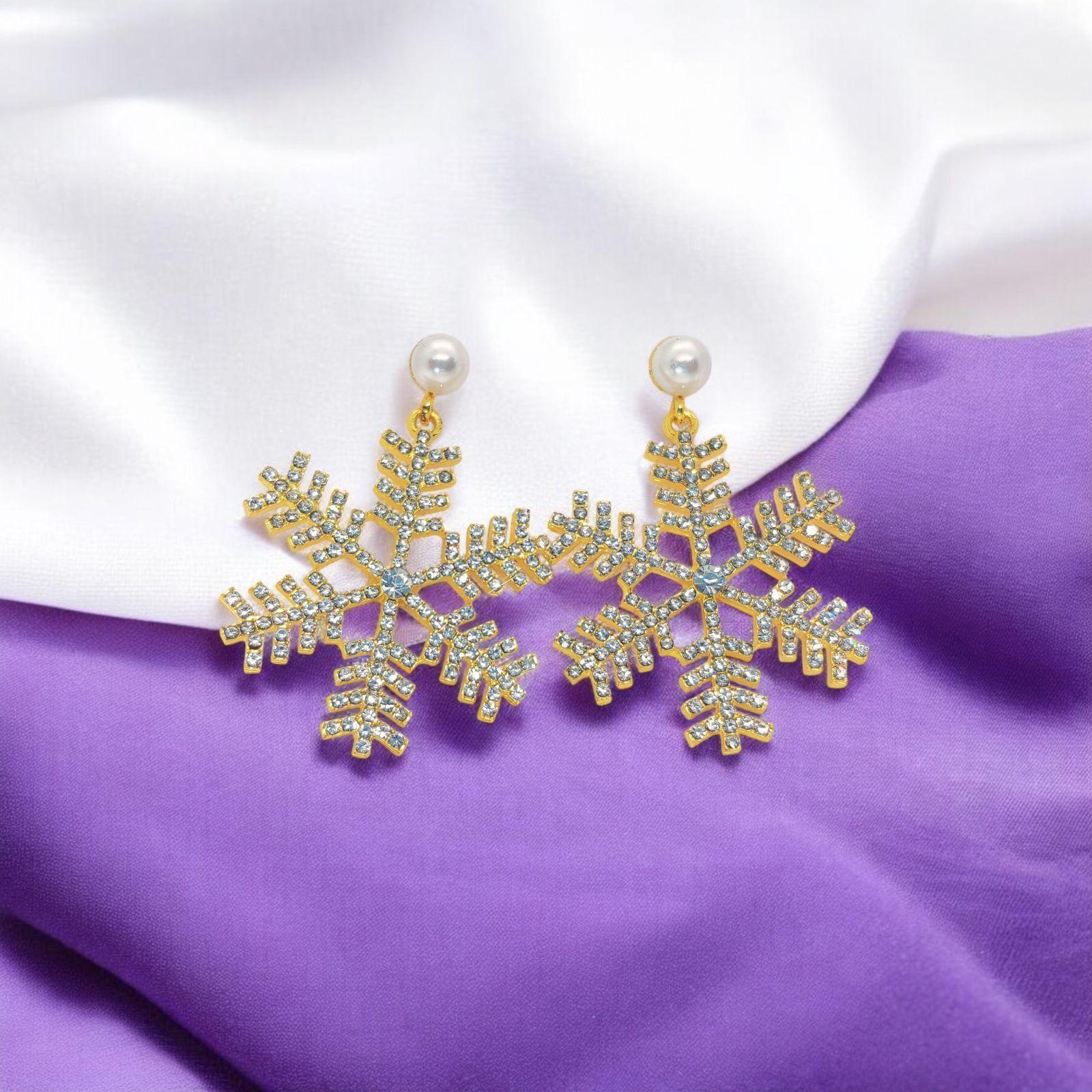 Shimmering Snowflake Crystal Earrings - Your Winter Wonderland Elegance! - Dynamic Deals