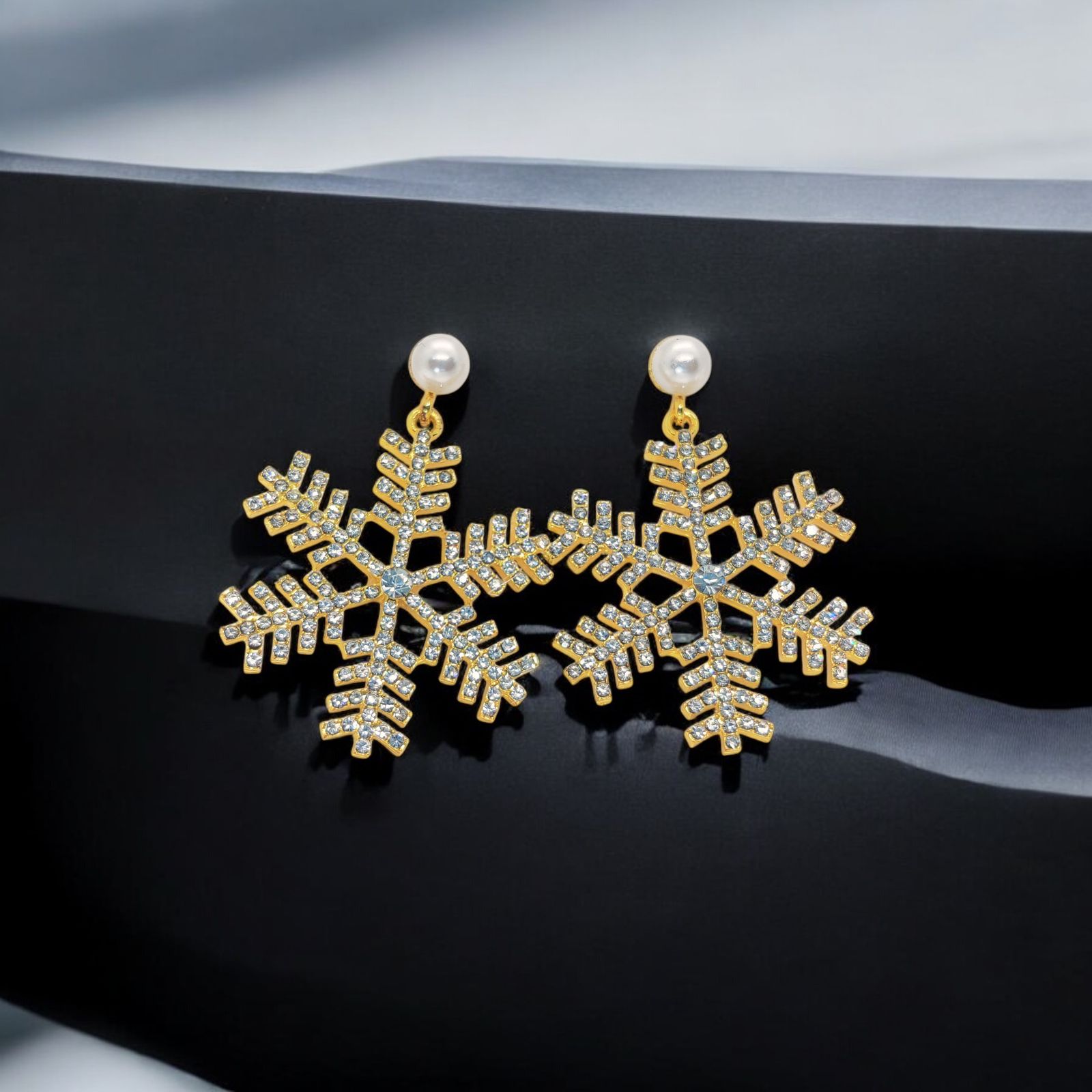 Shimmering Snowflake Crystal Earrings - Your Winter Wonderland Elegance! - Dynamic Deals