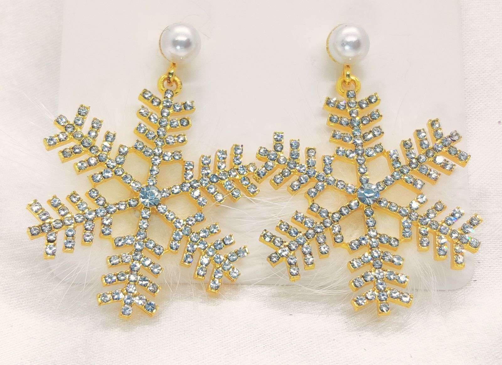 Shimmering Snowflake Crystal Earrings - Your Winter Wonderland Elegance! - Dynamic Deals