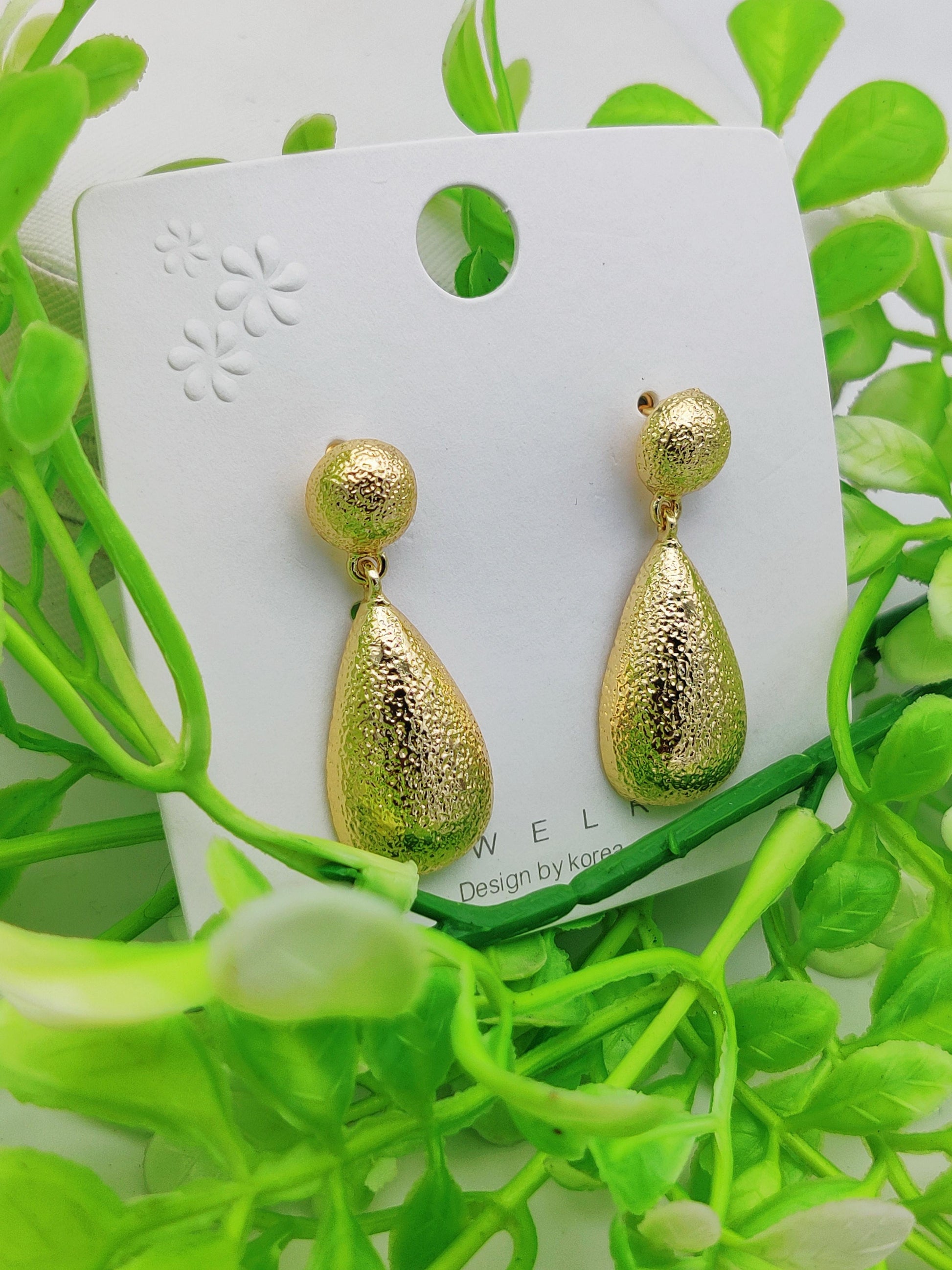 Textured Teardrop Earrings - Elegant & Tarnish - Free ✨💧 - Dynamic Deals