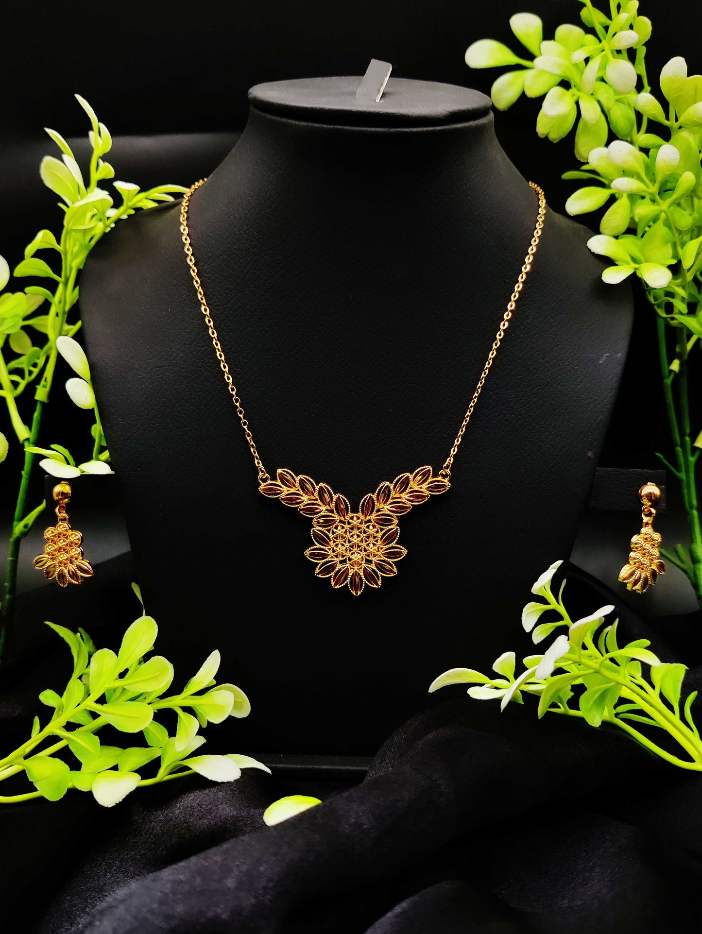 Zircon Floral Pendant Necklace & Earring Set - Delicate Elegance ✨🌸 - Dynamic Deals