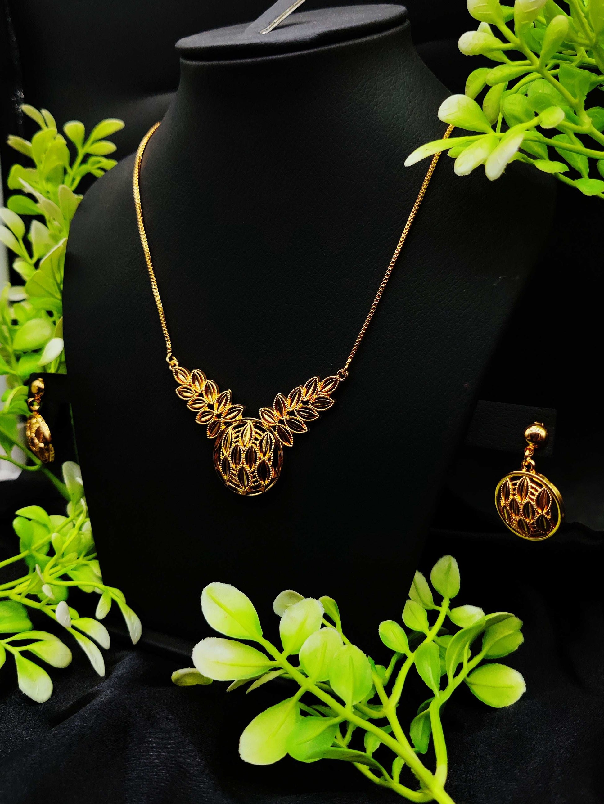 Zircon Leaf Pendant Necklace & Earring Set - Nature's Elegance ✨🍃 - Dynamic Deals