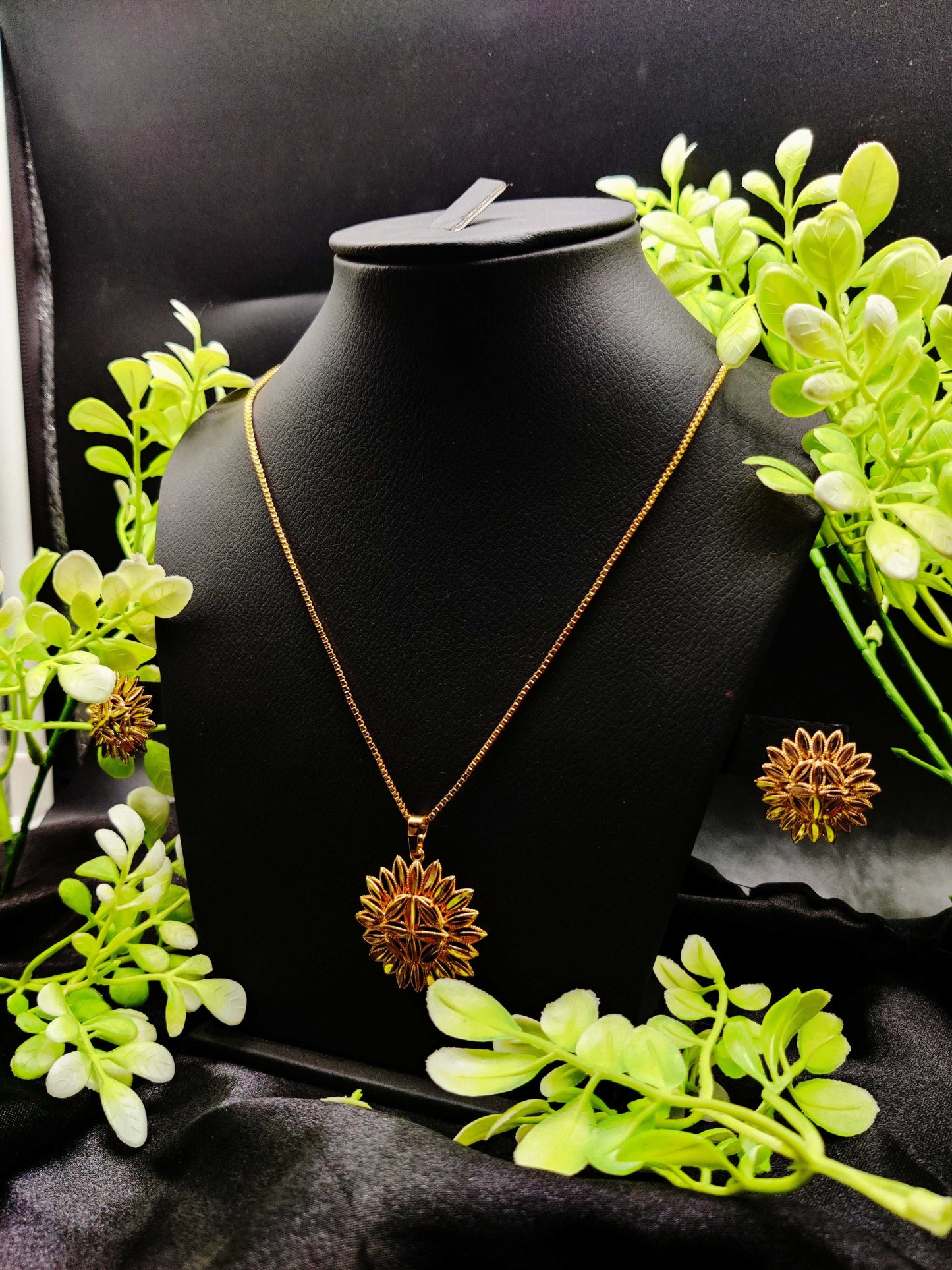Zircon Sunflower Pendant Necklace & Earring Set - Radiant Bloom ✨🌻 - Dynamic Deals